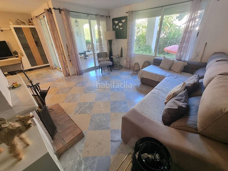 Foto 231e522e-5091-42ba-a319-f03a17b08880. Casa adossada amb aparcament piscina a Guadalmina Alta Marbella