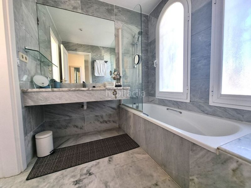 Foto 8d1f1714-7474-47f8-9754-de5687986768. Casa adossada amb aparcament piscina a Guadalmina Alta Marbella