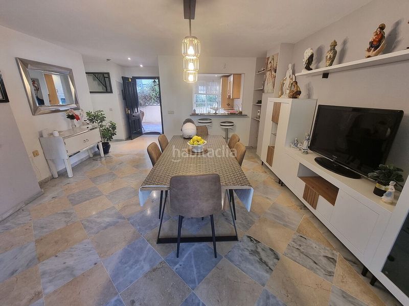 Foto a9d09180-4699-492b-97d7-5cf7f4a9857e. Casa adossada amb aparcament piscina a Guadalmina Alta Marbella
