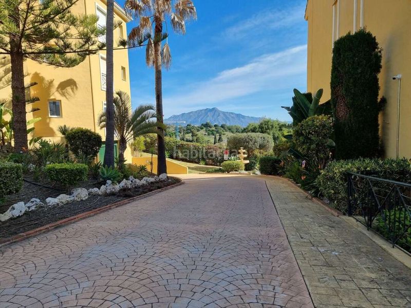 Foto 3a53199f-8383-400d-a0a2-46eefcea1114. Apartament amb aparcament piscina a Bel - Air Estepona