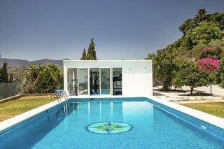 Terreno residenziale in El Velerín. 68829  finca con vistas al mar en el velerín, estepona  villa y