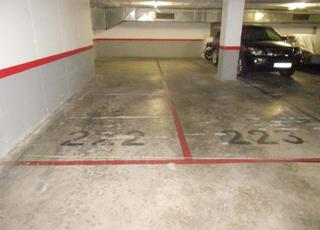 Car parking in Carrer de frederic mompou 5. Parking doble en venta o pack