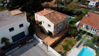 Chalet  Carrer murillo. En exclusiva ,  casa grande excelente ubicación 1 calle de pinem