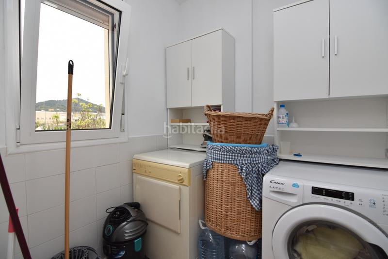 Foto 955cd16e-6079-4ef4-a11f-bc10f69584a0. Casa pareada descubre esta magnífica casa esquinera , completamente restaurada y lista para convertirse en tu nuevo hogar. en Pineda de Mar