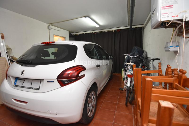 Foto eafe8225-e573-4bae-aaf9-6985e0c63af6. Casa pareada descubre esta magnífica casa esquinera , completamente restaurada y lista para convertirse en tu nuevo hogar. en Pineda de Mar
