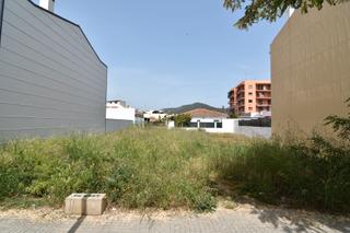 Terrain résidentiel à Carrer girona 61. Parcela para casa unifamiliar a 300 metros del mar