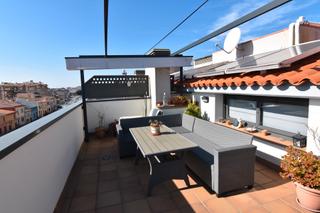 Dúplex  Carrer de la riera. Duplex como nuevo con parking y trastero