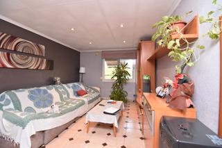 Pis  Carrer de l'urgell. Economico 3hab can bassa