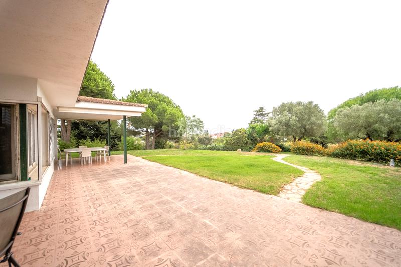 Foto 4fa418a7-6925-4fb5-aff8-3e76d04208a6. Chalet ubicada en una zona tranquila junto al pueblo , esta impresionante propiedad ofrece la combinación perfecta en Pineda de Mar