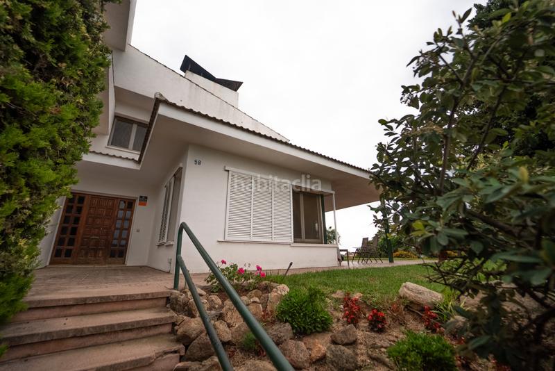 Foto 6a53e7fb-7dd6-4aa7-b813-6643a2c8d1a4. Chalet ubicada en una zona tranquila junto al pueblo , esta impresionante propiedad ofrece la combinación perfecta en Pineda de Mar