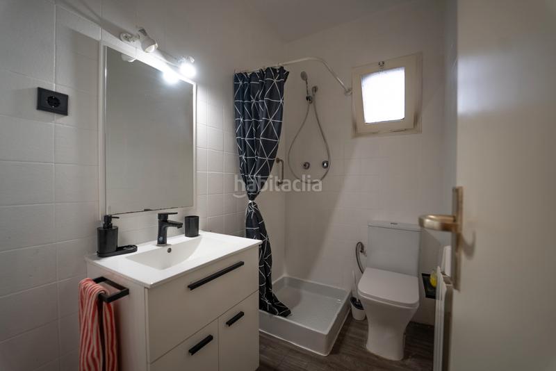 Foto 8a93a177-d053-4995-a01a-e8ad3176ac6c. Chalet ubicada en una zona tranquila junto al pueblo , esta impresionante propiedad ofrece la combinación perfecta en Pineda de Mar