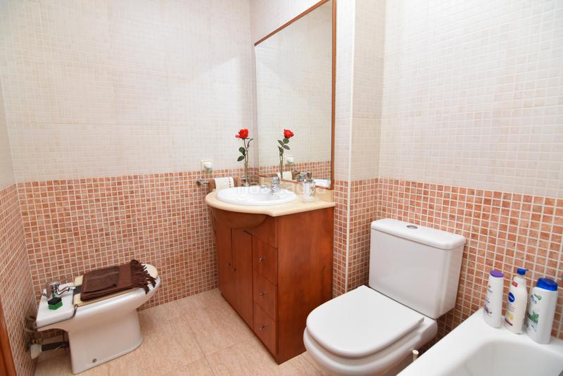 Foto 9d3b34f5-8595-4a50-9ed6-dcb6b9b28126. Dúplex amb calefacció a Centre Pineda de Mar