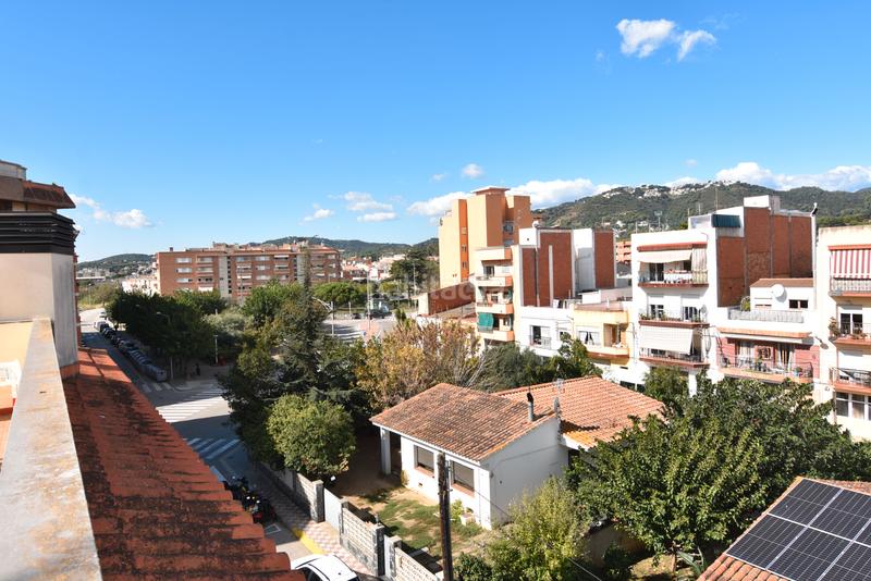 Foto a3fd87ee-1d67-4d81-aa60-5b3e33d9e849. Dúplex amb calefacció a Centre Pineda de Mar