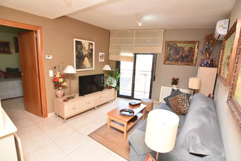 Foto a7698f5d-52fd-4131-9cf3-e0e9cba5ea27. Dúplex amb calefacció a Centre Pineda de Mar