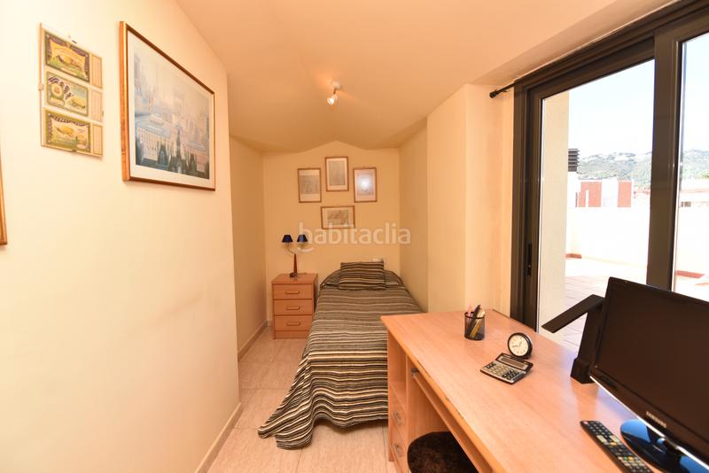 Foto b7ec00dc-e881-4fb8-b4da-b92cc65694f2. Dúplex amb calefacció a Centre Pineda de Mar