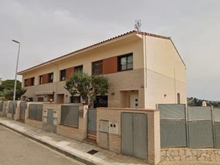 Semi detached house  Carrer lluís sert 6. Bienvenido a tu nuevo hogar en santa susana! esta encantadora ca