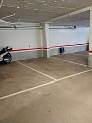 Miete Autoparkplatz in Carrer montpalau 97. Parking alquiler 80€