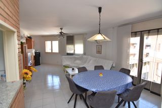 Pis  Carrer anselm clavé. Piso en venta en pineda de mar, a 50 metros del mar, con 3 habit