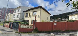 Xalet en Ra ro loiba 11. Casa en la playa de covas de viveiro