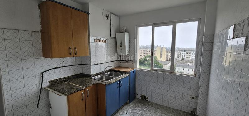 Foto 24dc662e-ca76-485b-b3cc-7e280cf3b6e6. Piso en avenida arcadio pardiñas 30 piso de 3 habitaciones en Burela
