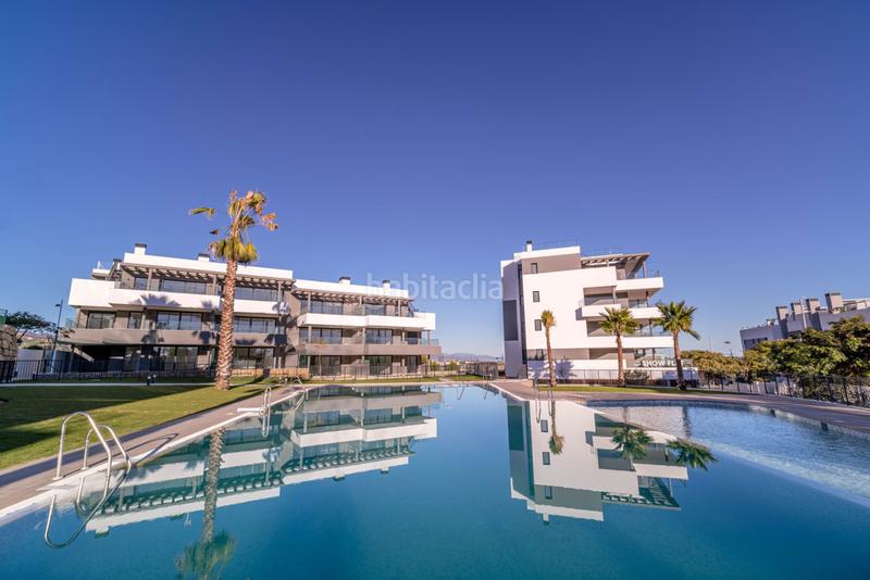 Foto 0ebe02cf-df48-4277-967e-5cd289d69431. Erdgeschoss mit parking pool in Zona Calvario Estepona