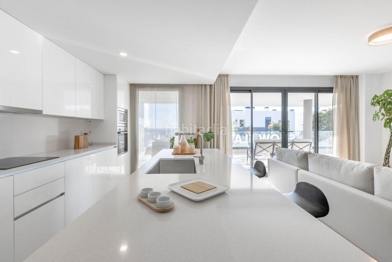 Foto 636a6039-3dbc-4511-a8f4-be4bca804ce3. Ground floor with parking pool in Zona Calvario Estepona