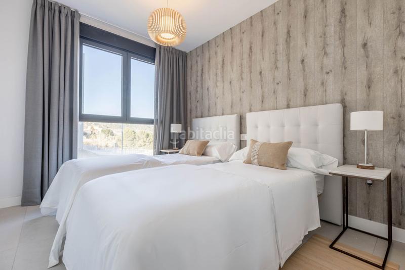 Foto 63a3356e-9678-43df-98c2-910210609ed2. Ground floor with parking pool in Zona Calvario Estepona