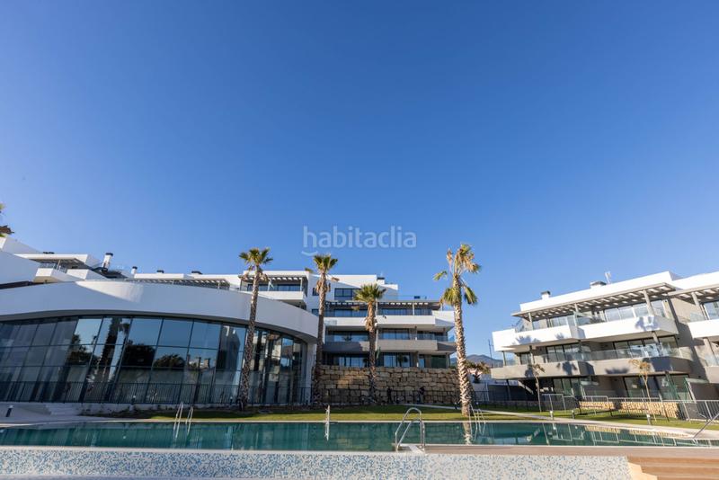 Foto c0db1cee-d563-4d5e-8342-e5346ff66546. Rez-de-chaussée avec parking piscine dans Zona Calvario Estepona