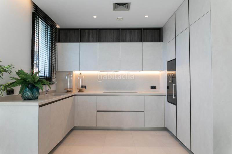 Foto 3d90538a-4080-41f7-9953-201c3476f93a. Apartament amb aparcament piscina a Las Lomas de Río Verde Marbella