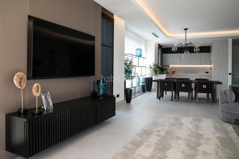 Foto ce22ce1c-cdde-4d35-acab-2ea6747d7064. Appartement avec parking piscine dans Las Lomas de Río Verde Marbella