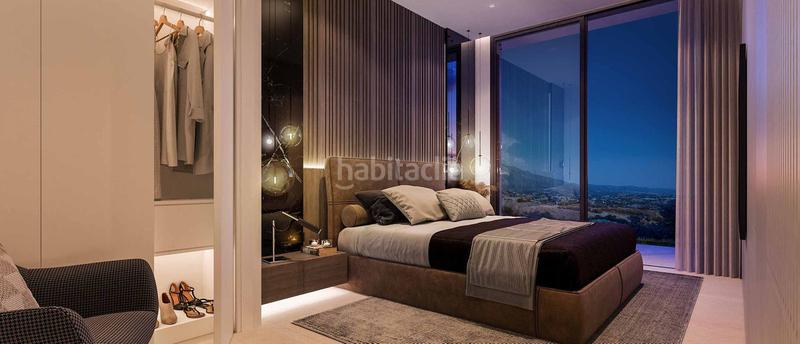 Foto 0a18f593-64ab-48db-bfce-ddcd6a6962c6. Chalet with parking pool in Nueva Atalaya Estepona