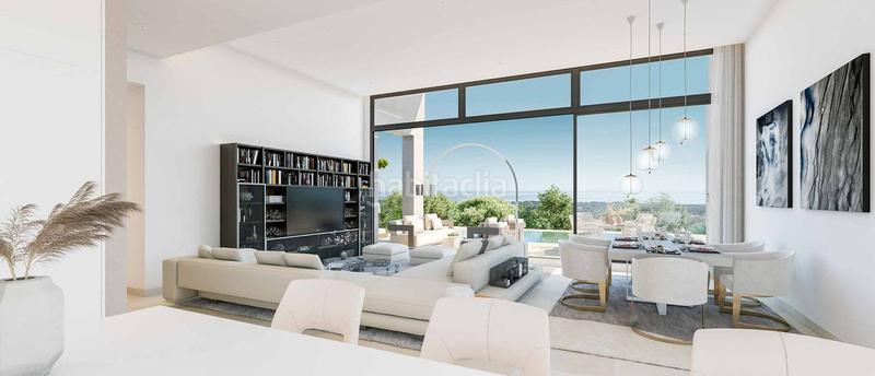 Foto 7b72eb12-4ba8-48c7-bfe0-6e36f36c30ac. Chalet avec parking piscine dans Nueva Atalaya Estepona