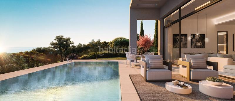 Foto 122c2dc2-197d-4ecb-84ba-75a1f31ab725. Chalet con parcheggio piscina in Nueva Atalaya Estepona