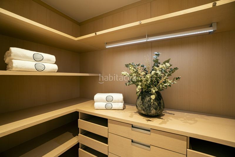 Foto faee9605-4d13-4b2b-8b3b-cfe6d6623cfe. Attico con parcheggio piscina in Nueva Atalaya Estepona