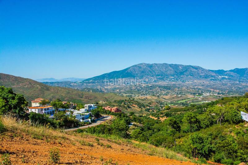 Foto 4efba45a-09ae-4691-8469-27c5c13a8bc5. Chalet with parking pool in Santa María Marbella