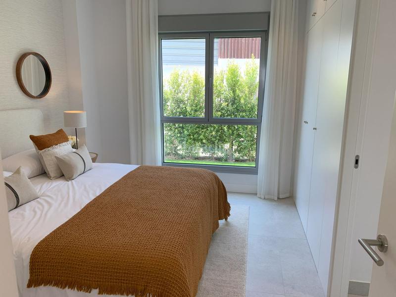 Foto 7463b285-46c0-48da-be43-915c5c7f3433. Rez-de-chaussée avec parking piscine dans El Rosario - Ricmar Marbella