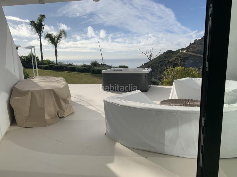 Foto 1f9babc5-7fdd-4a74-9ce4-2f48720adf3f. Penthouse with parking pool in Torrecilla - La Cañada Marbella