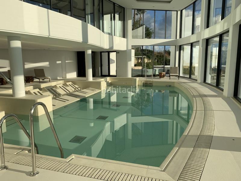 Foto 5b56ee44-0d19-46ef-9ff6-de2c09fc43c9. Penthouse with parking pool in Torrecilla - La Cañada Marbella