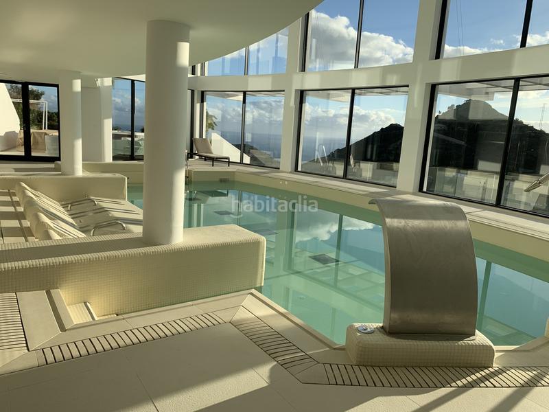 Foto f7af67b3-ade1-4005-bee4-2f8f5002db20. Penthouse with parking pool in Torrecilla - La Cañada Marbella