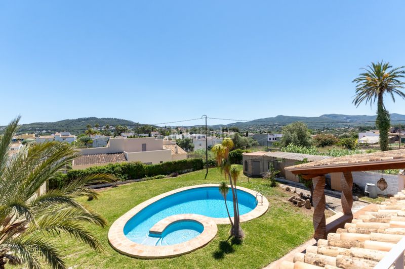 Foto ef9263b3-a7eb-48c0-ae7f-cd2d17867af0. Xalet amb calefacció aparcament piscina a Partida Tosal - Zona dels Castellans Xàbia