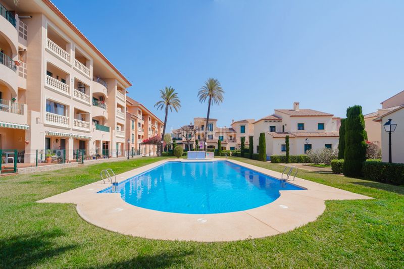 Foto d0b01acb-c27c-4a90-b680-22fce5c268b7. Casa adossada amb calefacció aparcament piscina a Xàbia