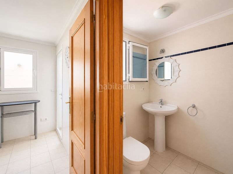 Foto b924f3c9-5aa5-4e99-a332-d1c46e07730e. Casa adossada amb aparcament piscina a Centro Ciudad Xàbia