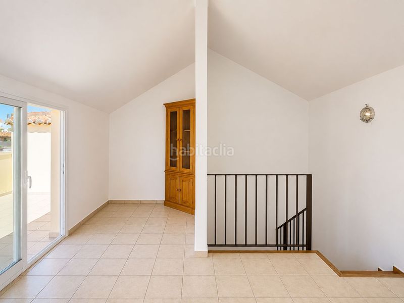 Foto cd5d228a-aeba-4da0-83a3-8be4bd838fcd. Casa adossada amb aparcament piscina a Centro Ciudad Xàbia