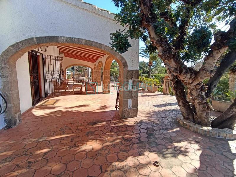 Foto 9eec0721-58d5-4fa0-8cef-d2f4bd388b36. Chalet with heating parking pool in Partida Tosal - Zona dels Castellans Xàbia