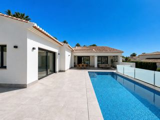 Chalet in Partida Comunes-Adsubia