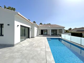 Chalet in Partida Comunes-Adsubia