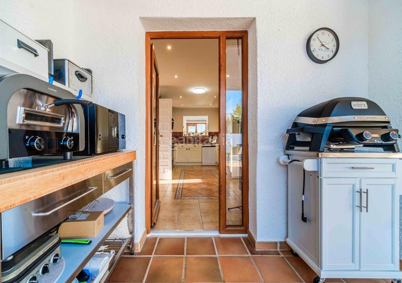 Foto 8777f02b-0333-4f21-8bf1-b54d8afa8f62. Chalet avec chauffage parking piscine dans La Granadella - Costa Nova Xàbia