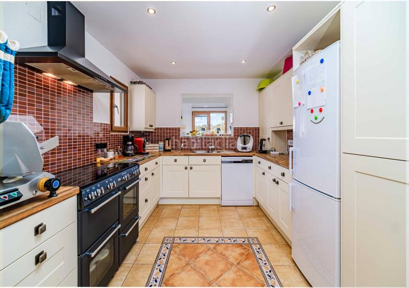 Foto fd116041-ed0d-4430-ba81-af90017bc75f. Chalet avec chauffage parking piscine dans La Granadella - Costa Nova Xàbia