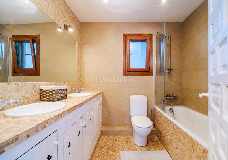 Foto 95d10e9a-f9ad-4f12-9dde-742a8c2b6f02. Chalet en La Granadella - Costa Nova Xàbia