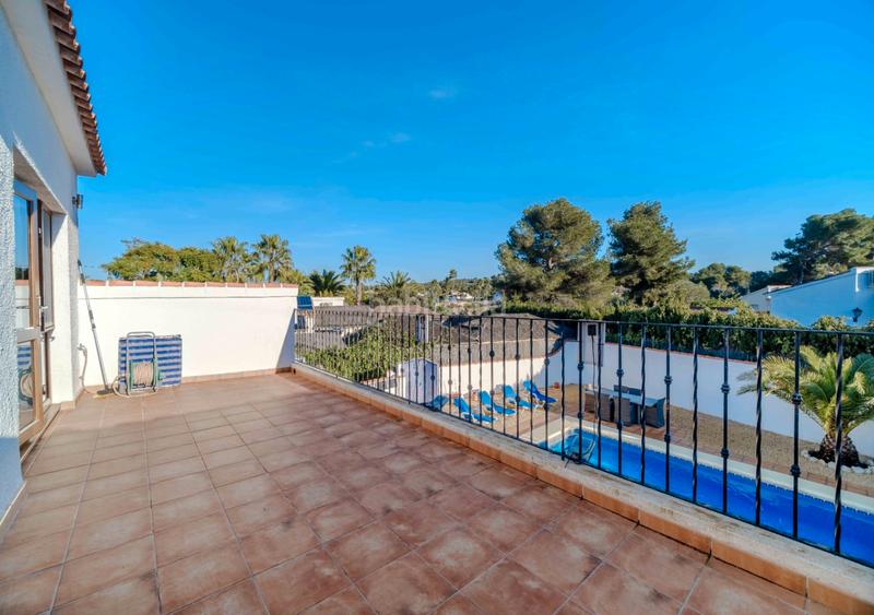 Foto 0dcc4d91-ee41-4f6f-8d24-cb9dede8ca8b. Chalet con riscaldamento parcheggio piscina in La Granadella - Costa Nova Xàbia